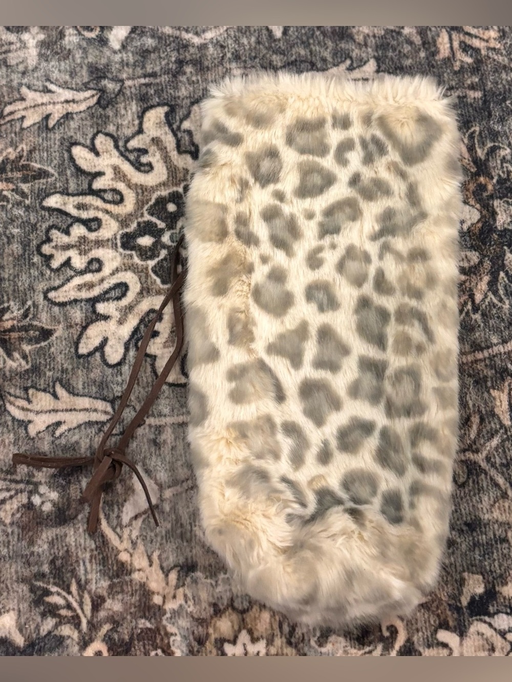 Snow Leopard Print Faux Fur Wine Bottle Gift Bag Pouch NWT